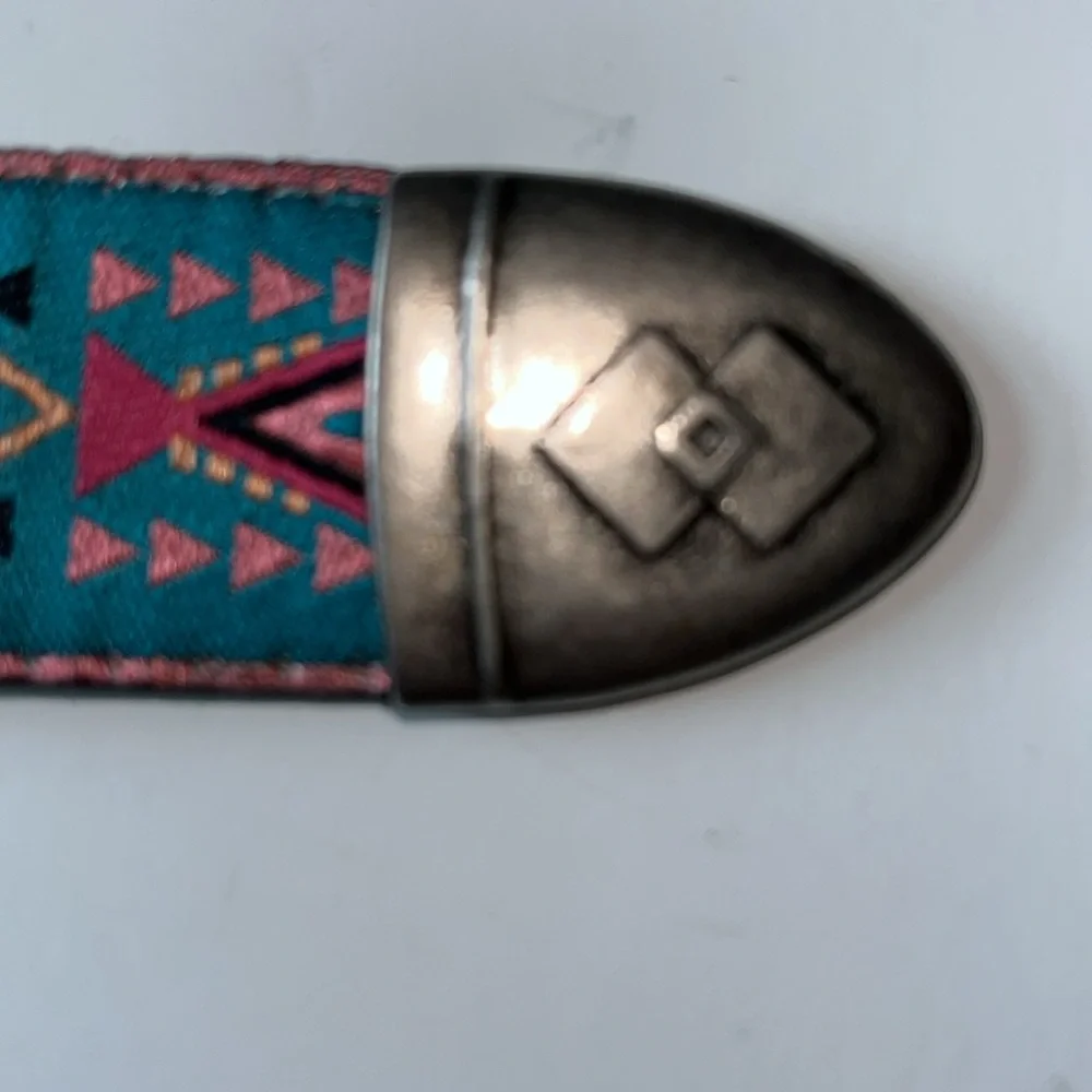 NUOVO Vintage Boho Western Aztec Fabric Belt Multi Color Ladies Size 9